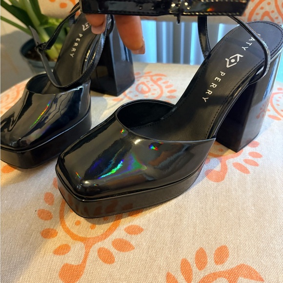 Katy Perry Collections Holographic Glossy Black Platform Sandals - Picture 3 of 8